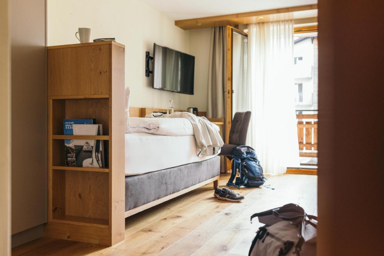 La Couronne Hotel & Spa Zermatt Room photo