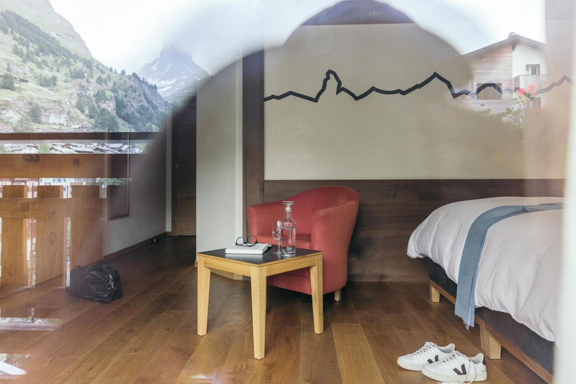 La Couronne Hotel & Spa Zermatt Room photo