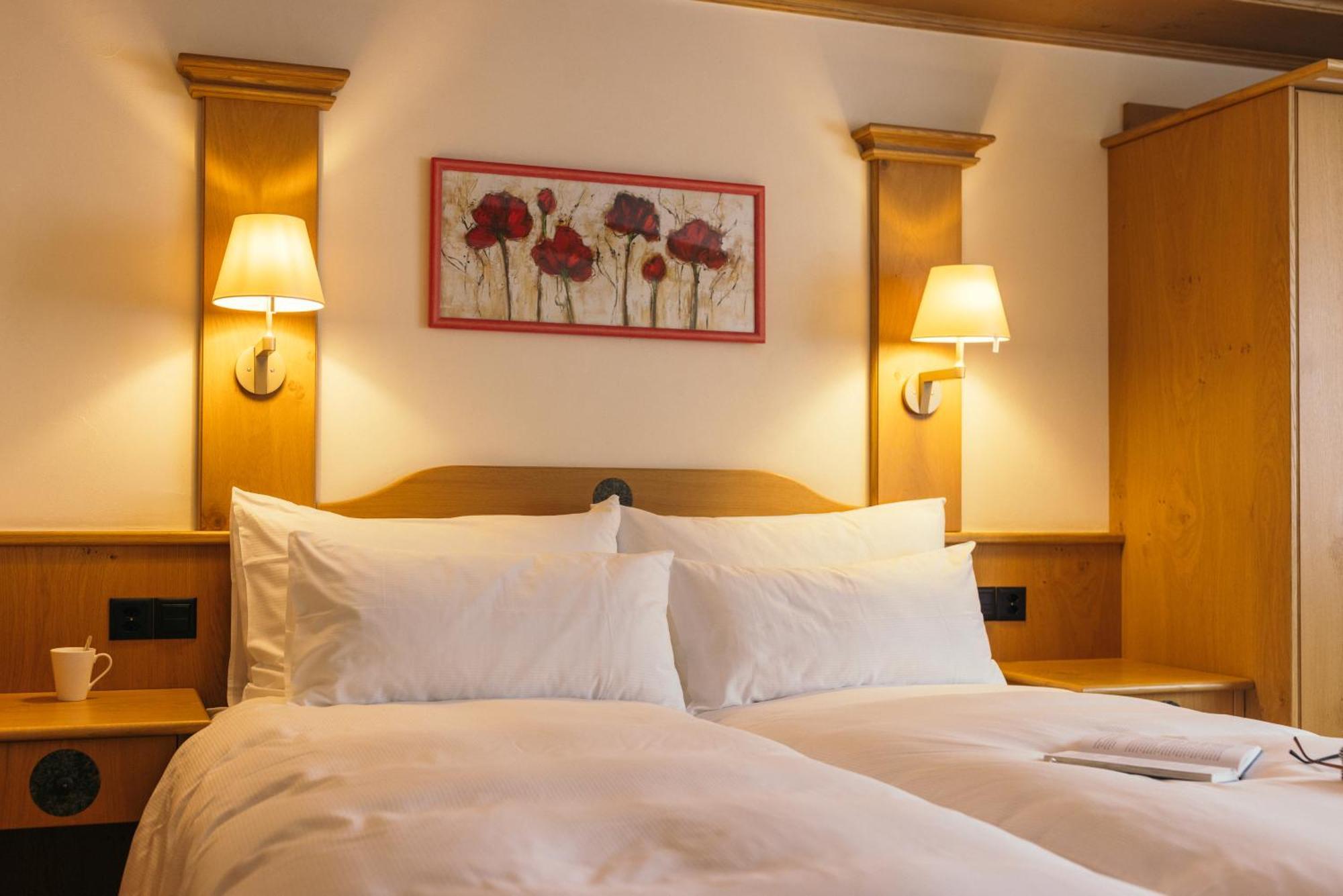 La Couronne Hotel & Spa Zermatt Room photo